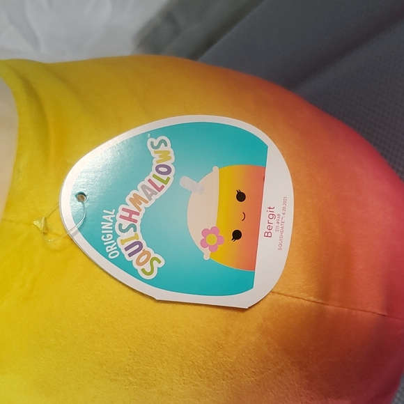 BNWT Bergit the Pink Boba Tea Squishmallow 12" - Picture 2 of 5